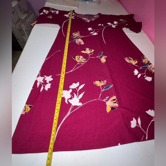 Apt. 9 Maroon Floral V-Neck Blouse - Picture 8 of 8